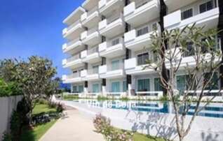 Modern spacious apartment, large balcony with sea view and view of communal pool, and all amenities : (งดรับนายหน้า)