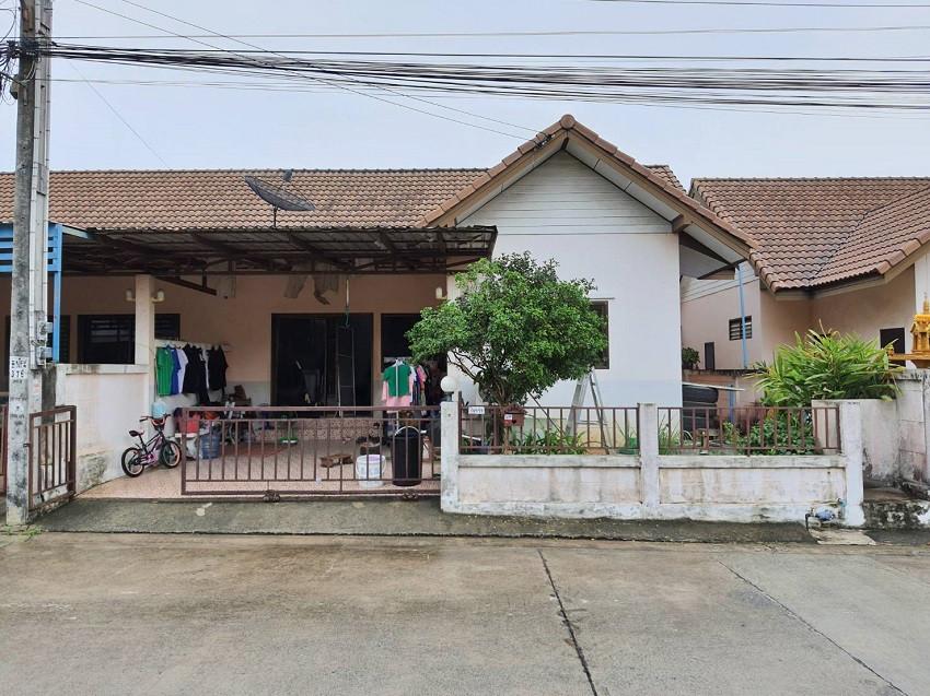 ทรัพย์ธนาคารโดย GHB บ้านแฝด  ศรีราชา ชลบุรี